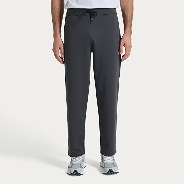 Мужские спортивные штаны New Balance MNP3646 Antrasit на каждый день