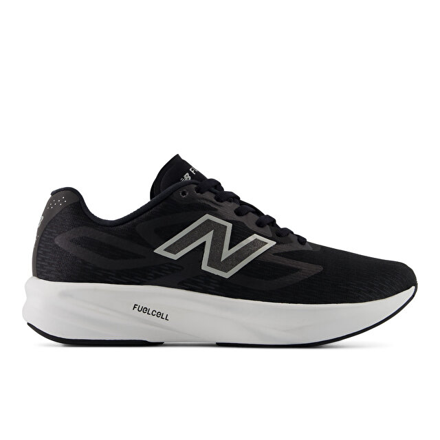 Женские кроссовки New Balance FLTR WFLTR9DM для тренировок