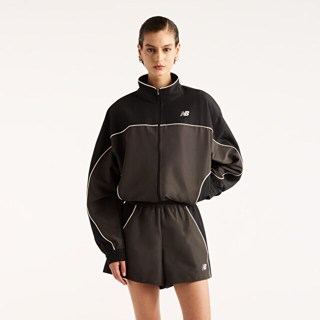 Женская куртка New Balance WJ6279FY Yelek