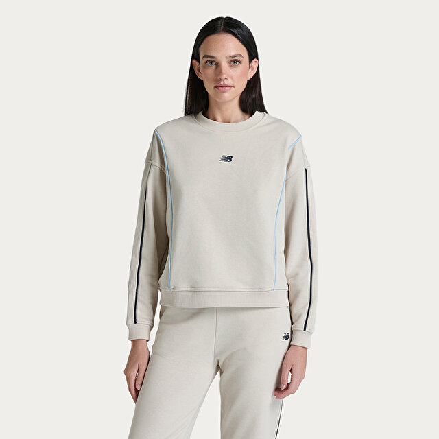 Женский свитшот New Balance WNC3631 на каждый день