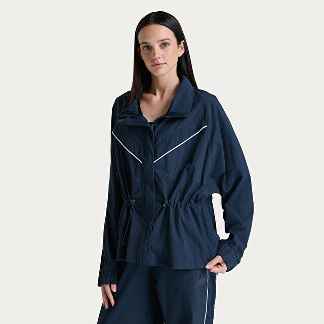 Женская куртка New Balance WNJ3604 Yelek для бега