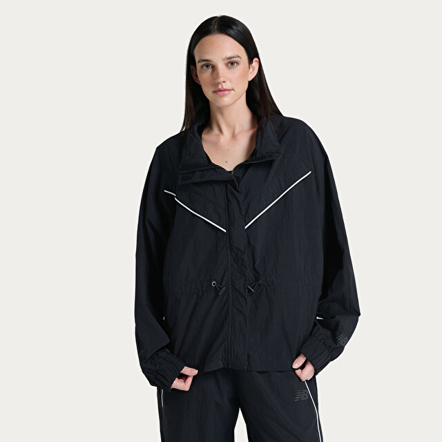 Женская куртка New Balance WNJ3604 Yelek для бега