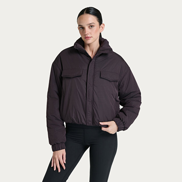 Женская куртка New Balance WNJ3605 Yelek