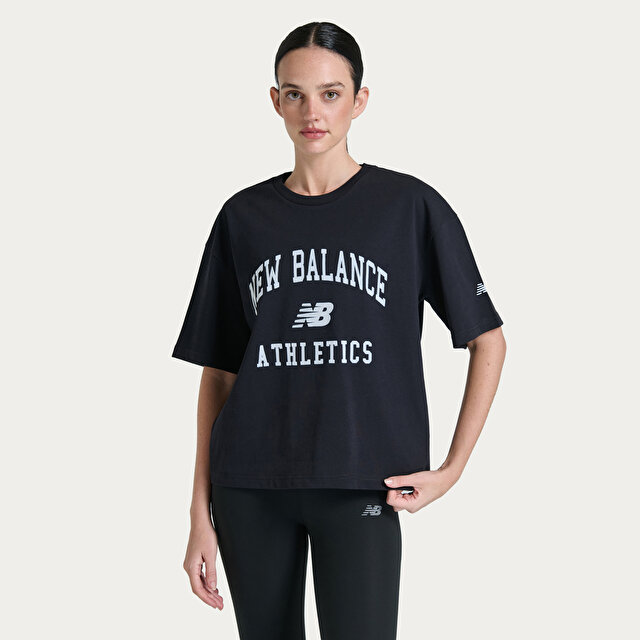 Женская футболка New Balance WNT1402 для бега