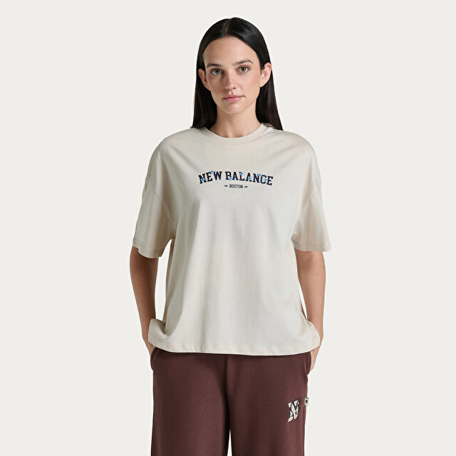 Женская футболка New Balance WNT3632 на каждый день