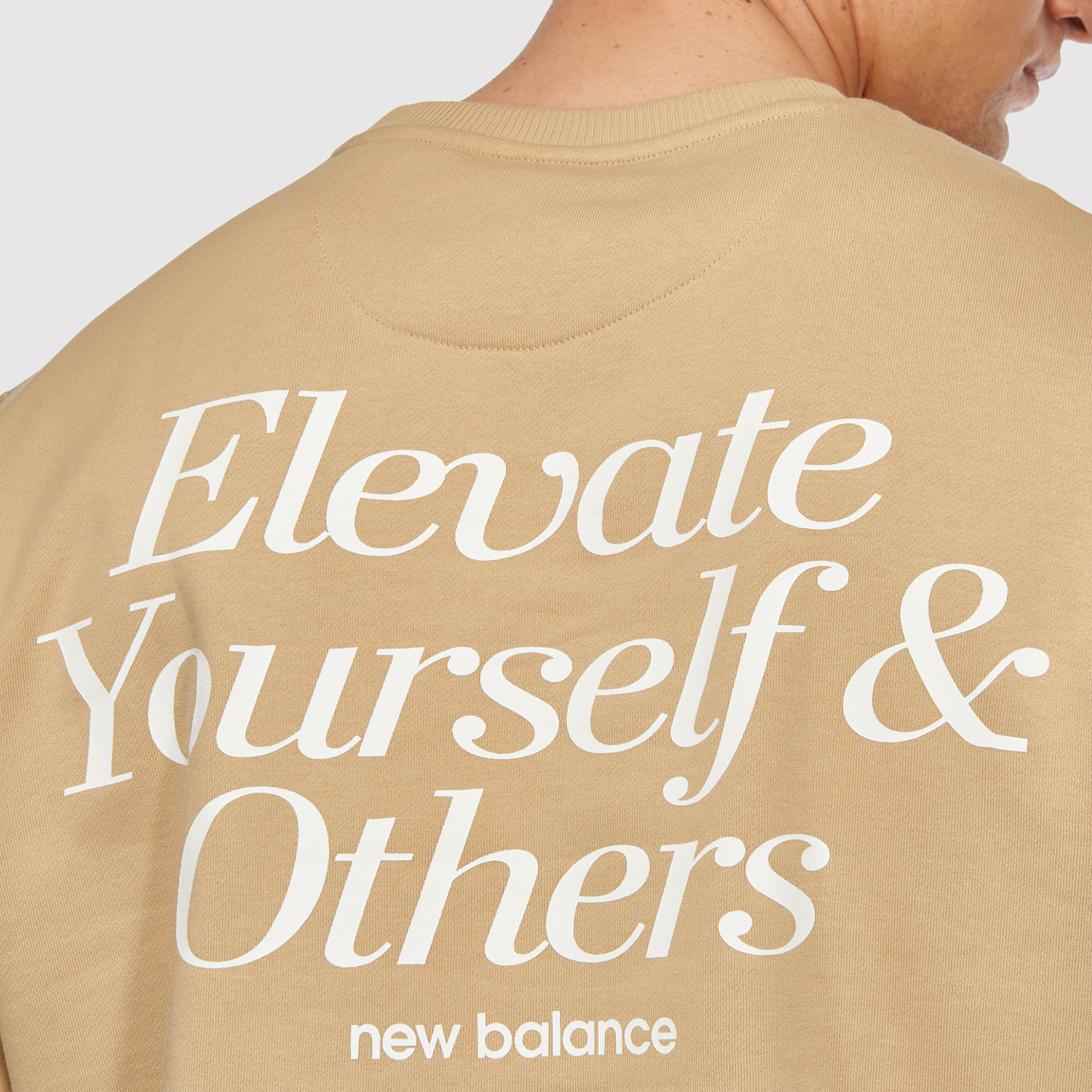 New Balance MNC3328 Bej Erkek Sweatshirt görsel 5