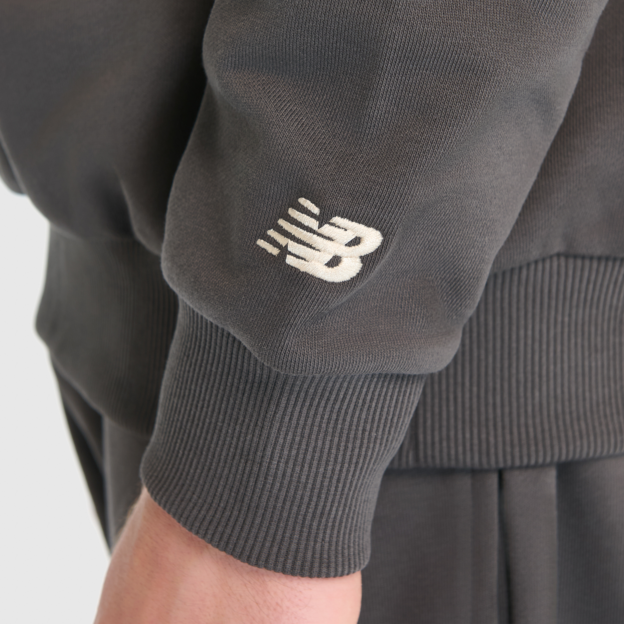 New Balance MNC3522 Antrasit Erkek Sweatshirt görsel 5