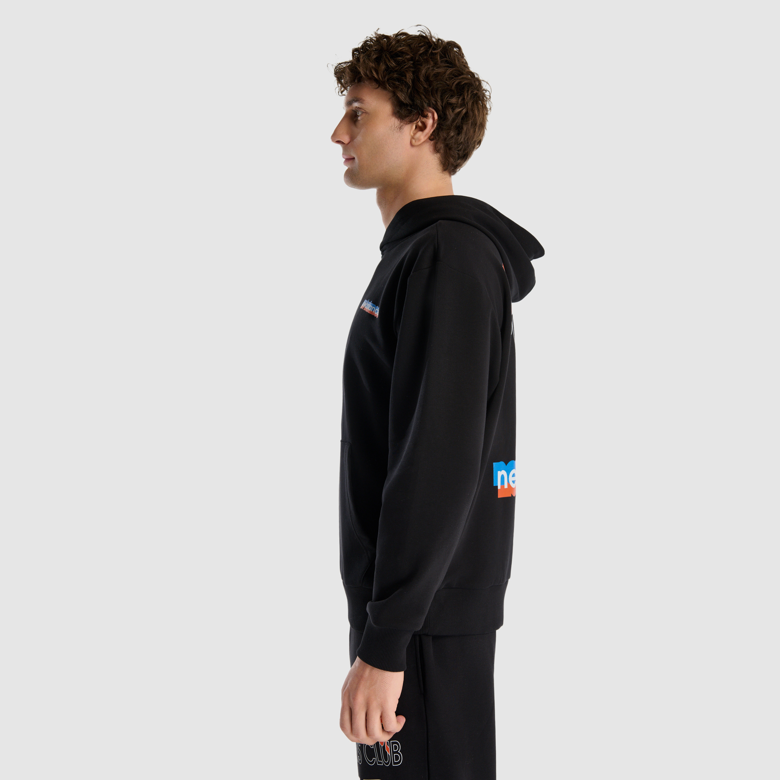 New Balance MNH1533 Siyah Erkek Sweatshirt görsel 3