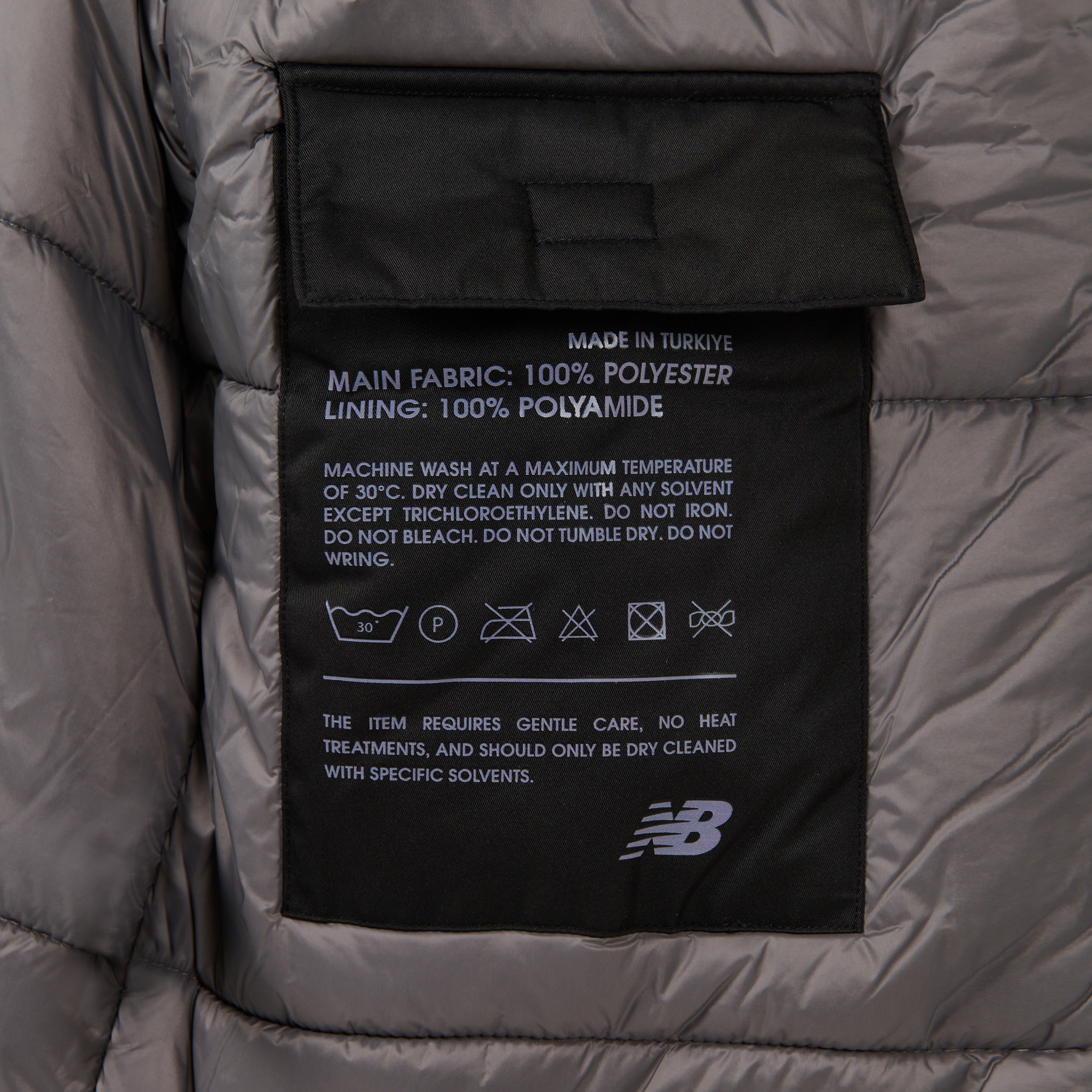 New Balance MNJ3549 Siyah Erkek Mont & Yelek görsel 8