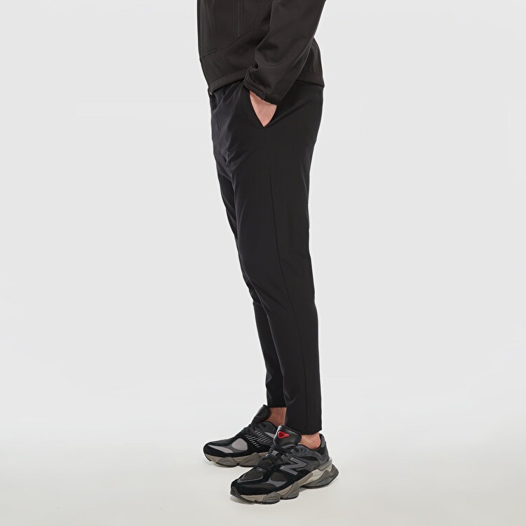 New Balance MNP3433 Siyah Erkek Eşofman Altı görsel 2