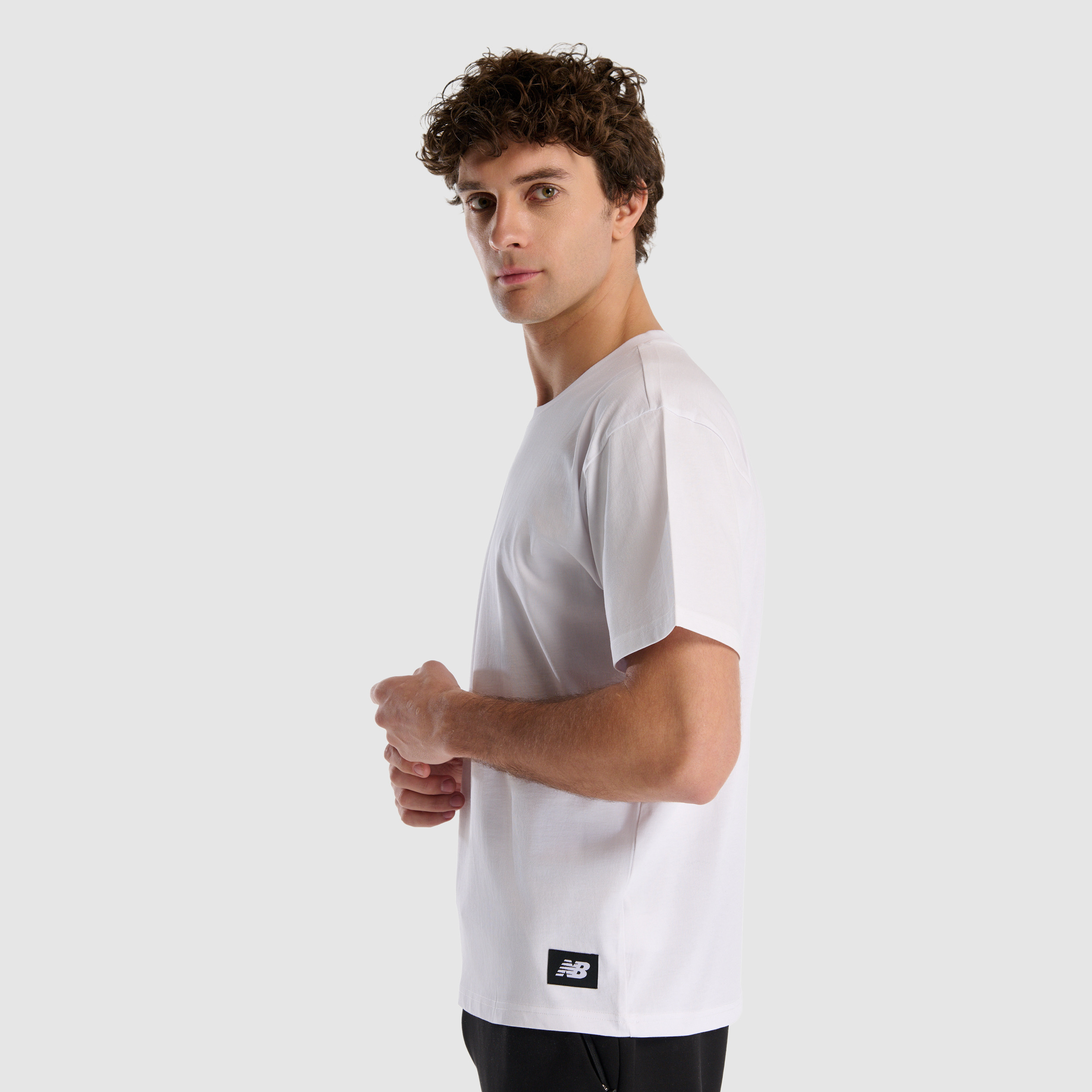 New Balance MNT1509 Beyaz Erkek Tişört görsel 3