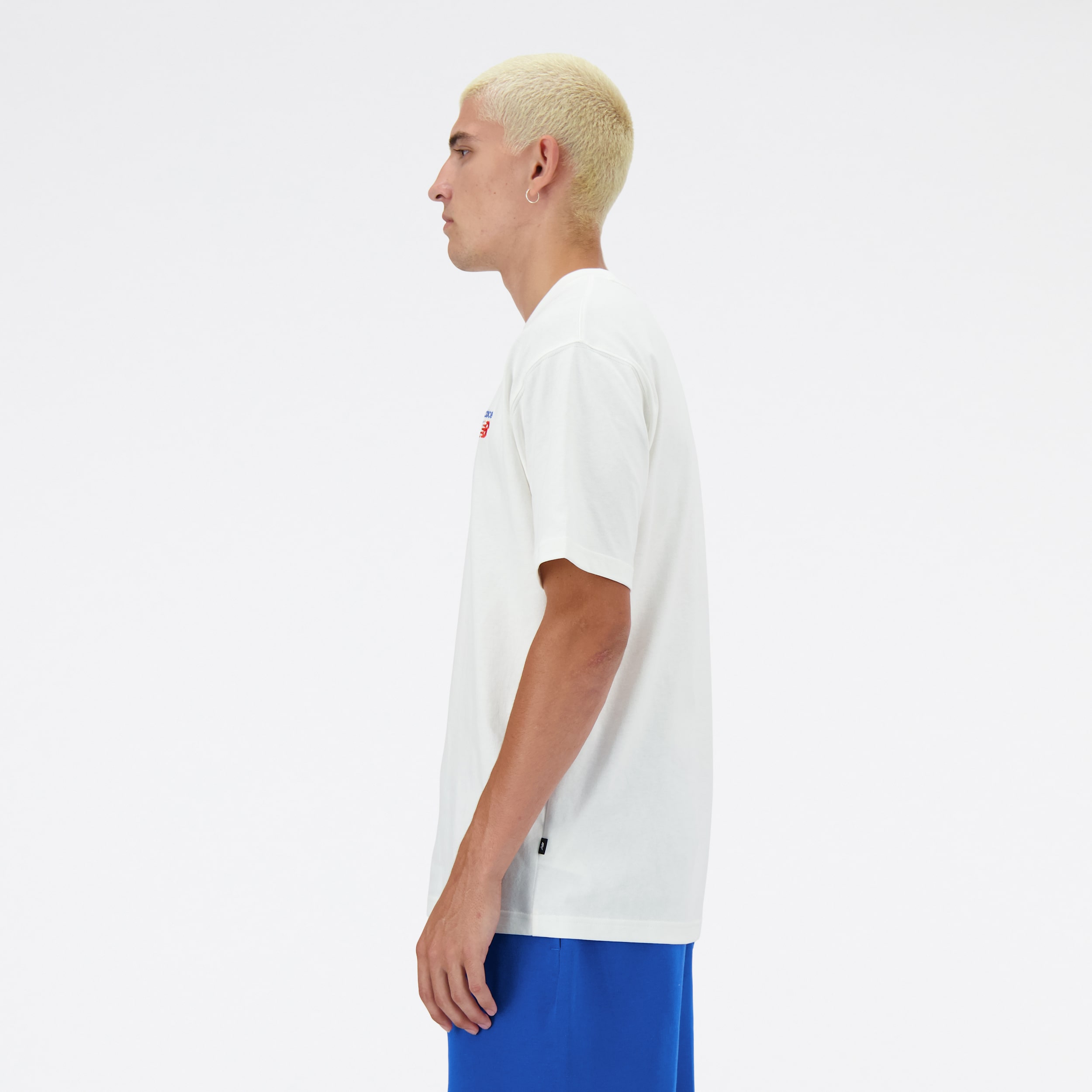 New Balance MNT3434 Beyaz Erkek Tişört görsel 2
