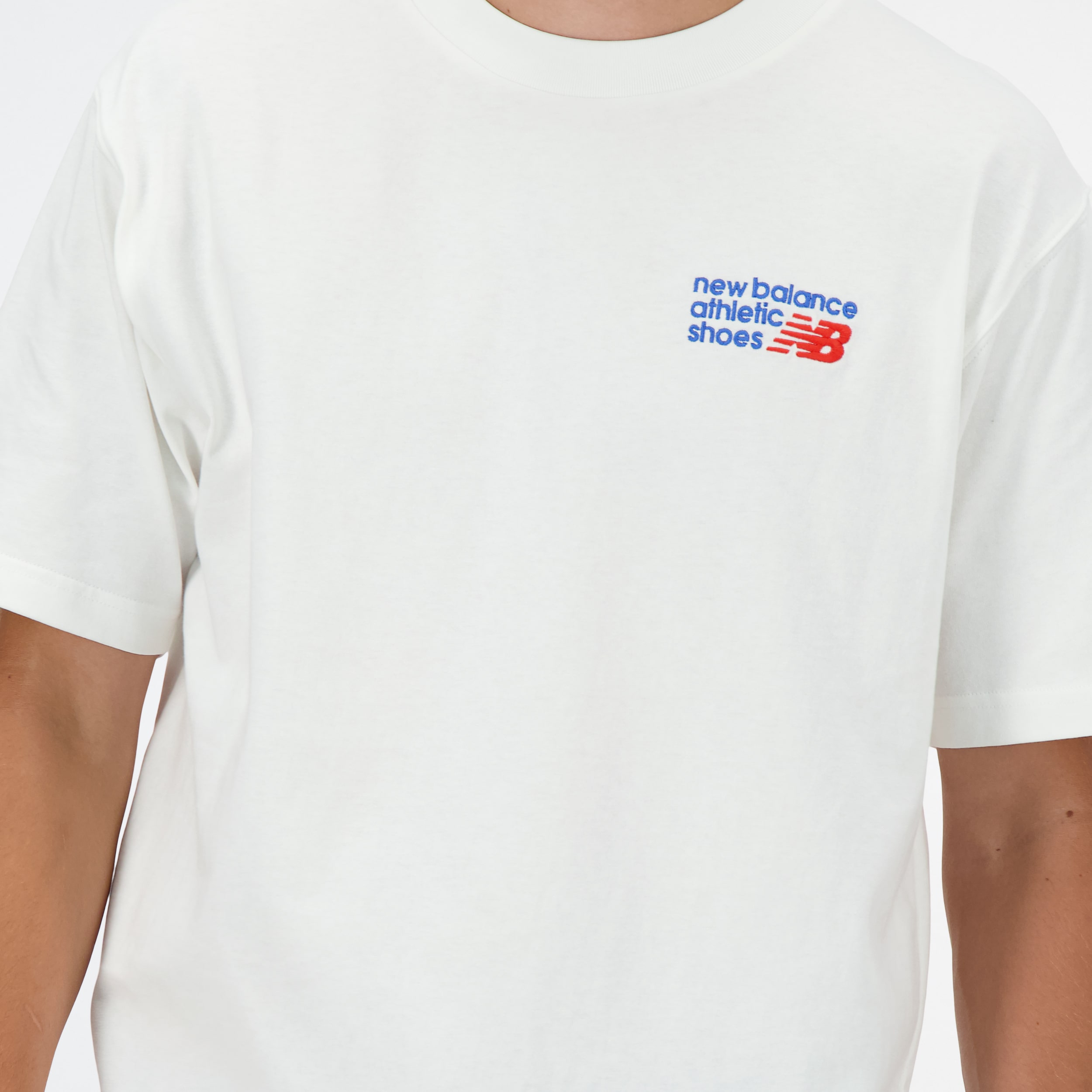 New Balance MNT3434 Beyaz Erkek Tişört görsel 4