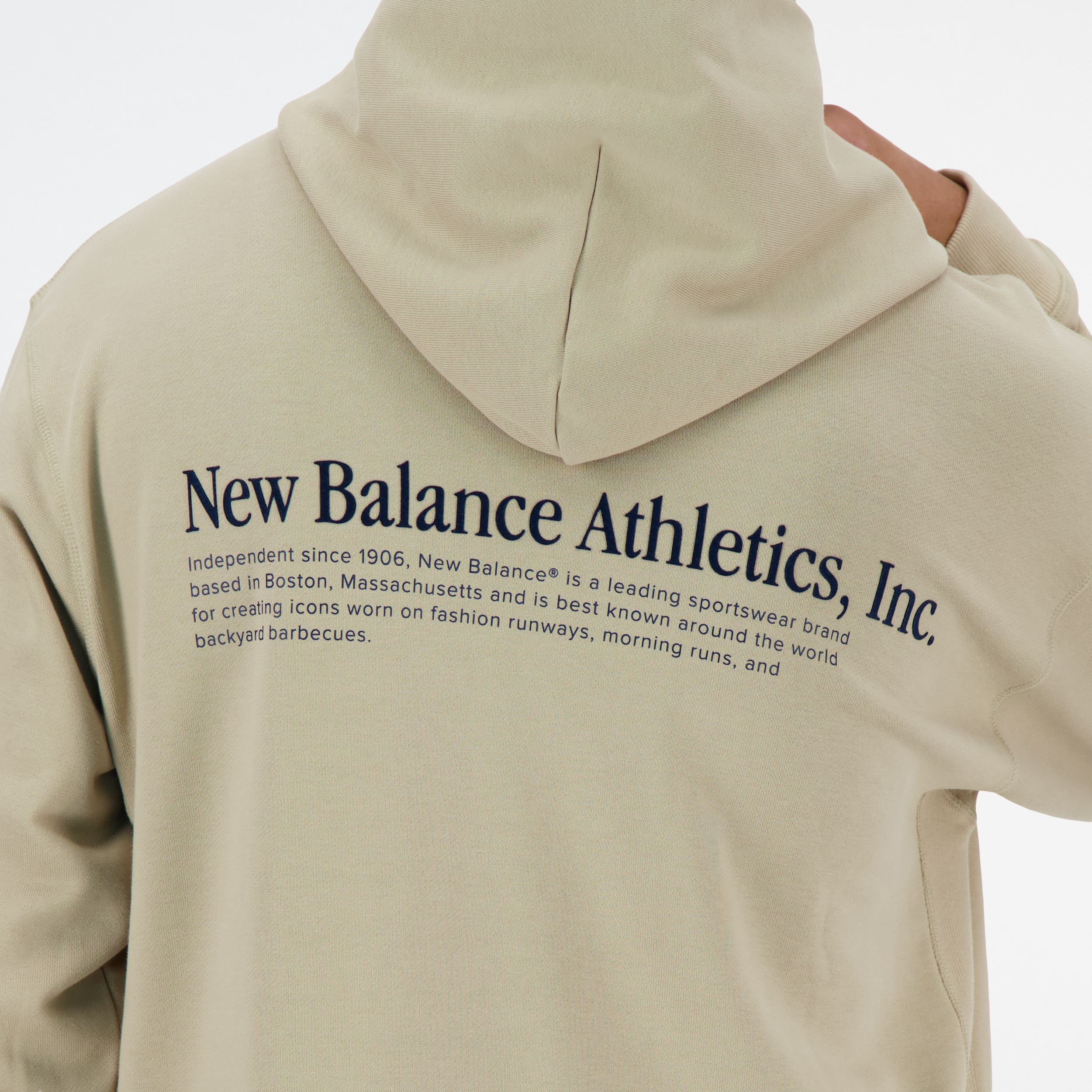 New Balance MT41539 Bej Erkek Sweatshirt görsel 4