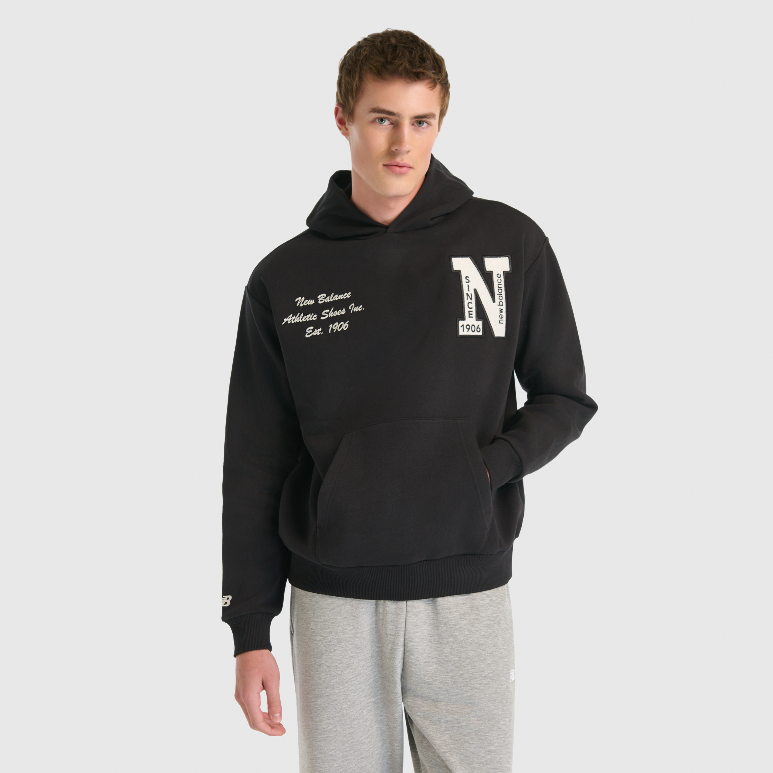 New Balance UNH3534 Siyah Unisex Sweatshirt görsel 2