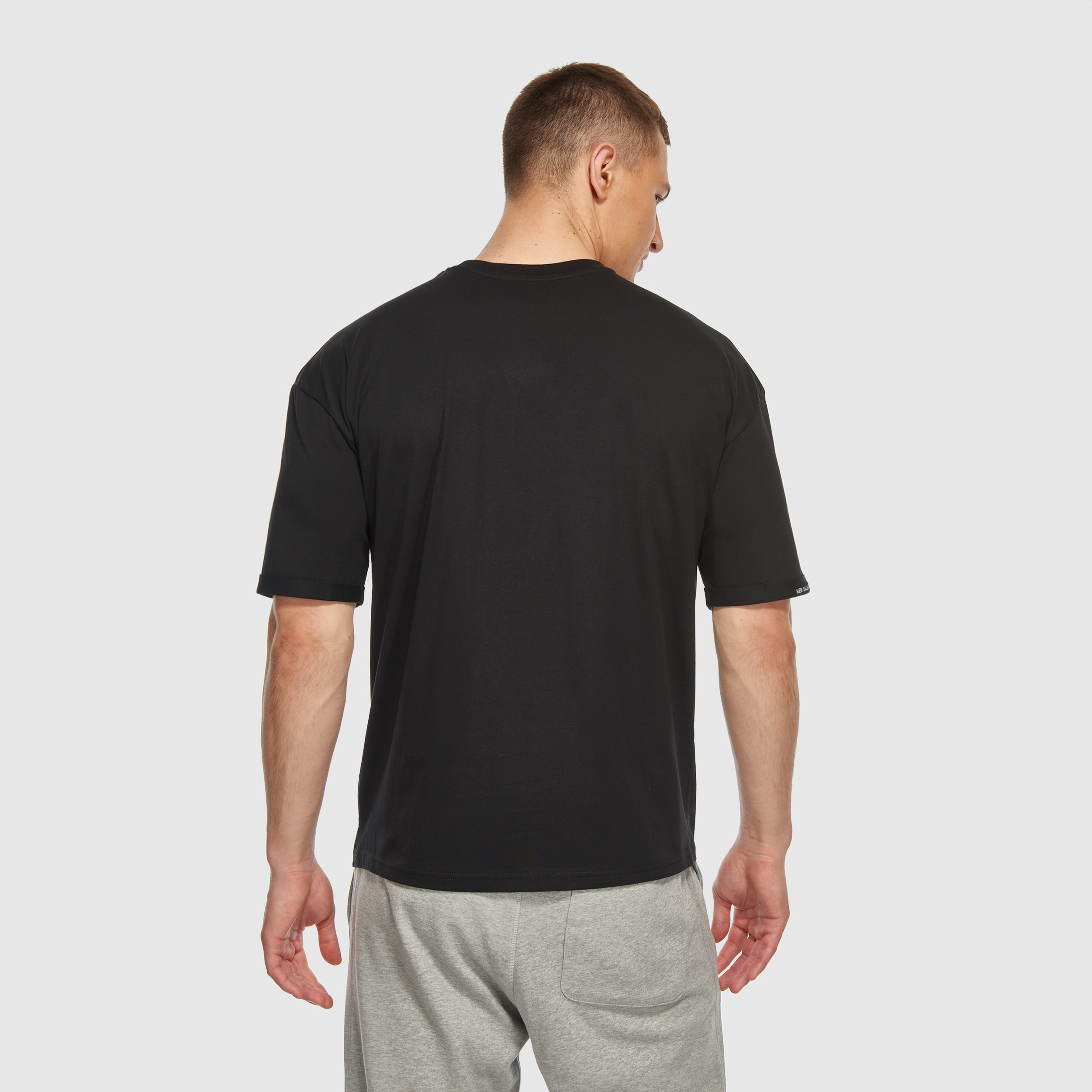 New Balance UNT3417 Siyah Unisex Spor Giyim görsel 3