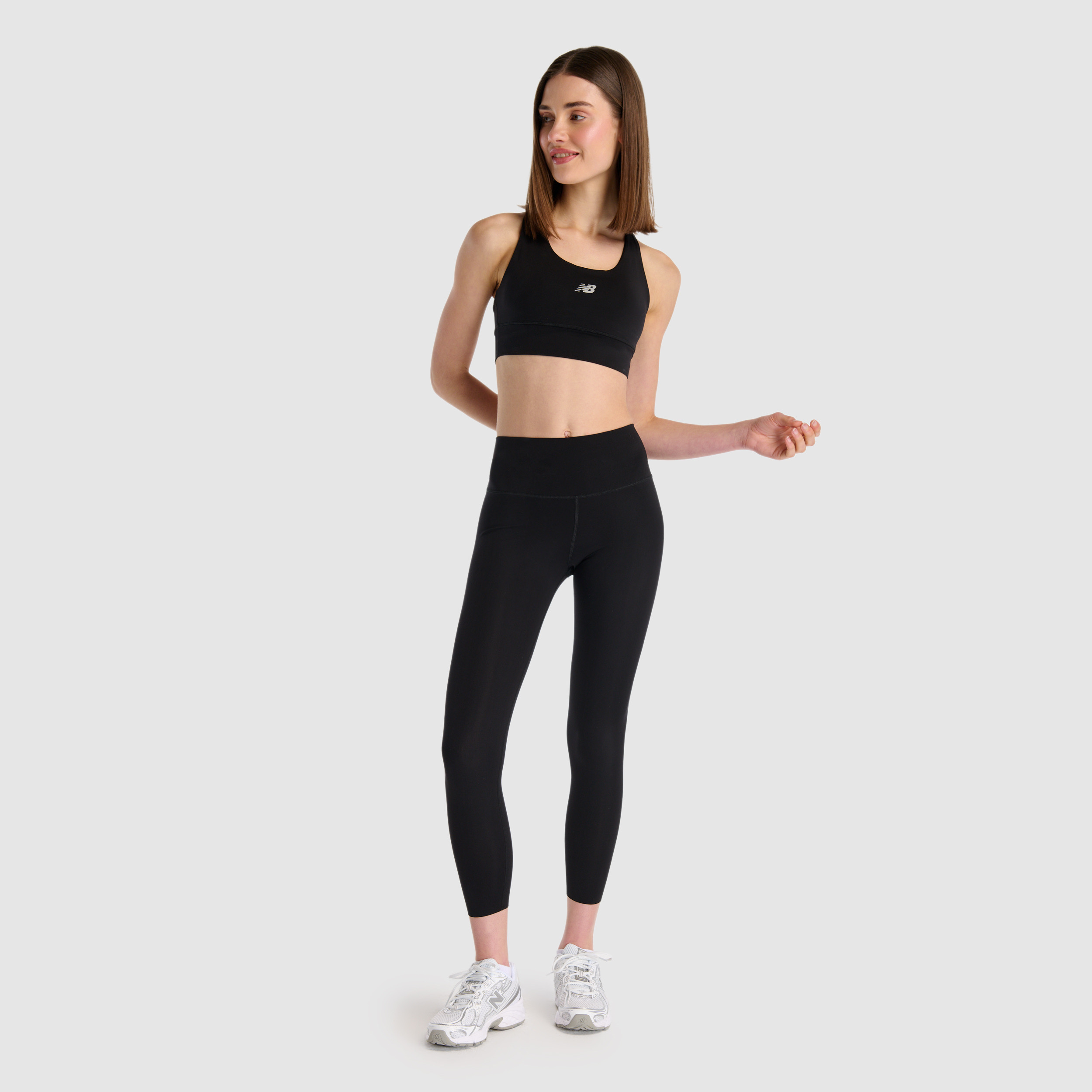 New Balance WNB1534 Siyah Kadın Sporcu Sütyeni görsel 7