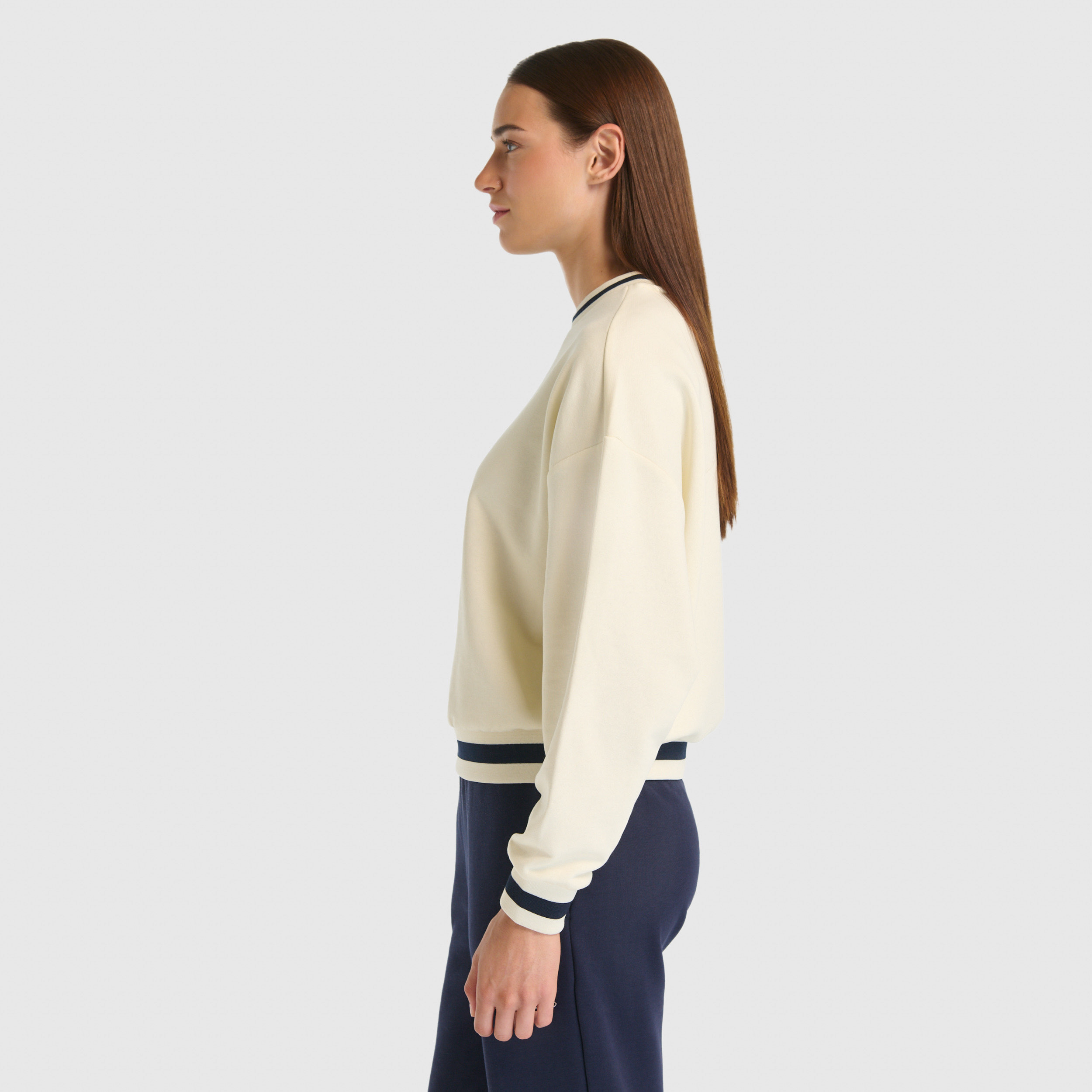 New Balance WNC3501 Bej Kadın Sweatshirt görsel 2