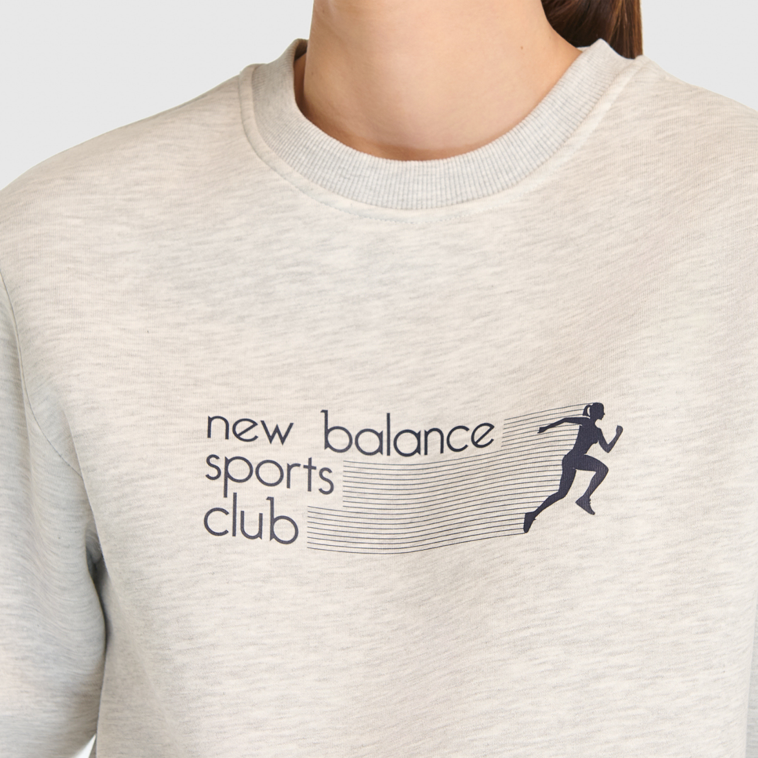 New Balance WNC3504 Beyaz Kadın Sweatshirt görsel 3