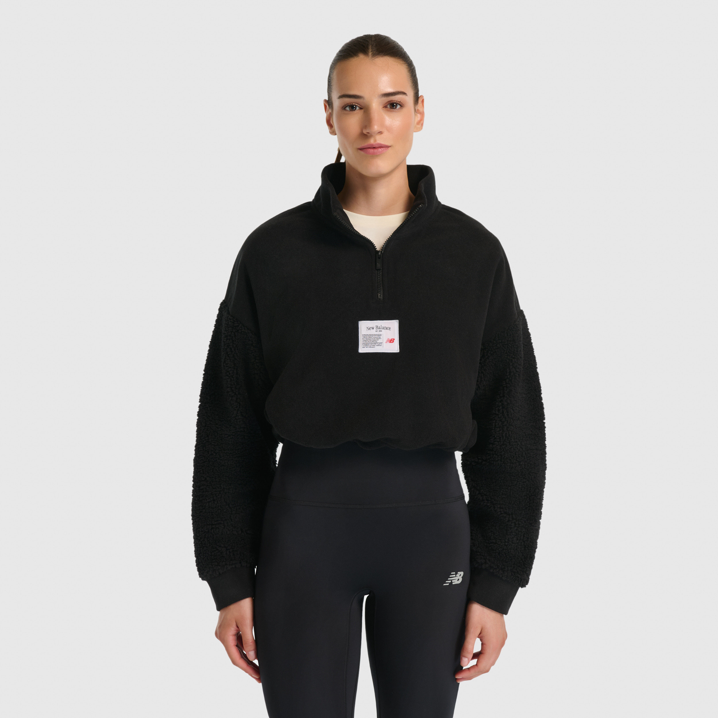 New Balance WNC3512 Siyah Kadın Sweatshirt görsel 2