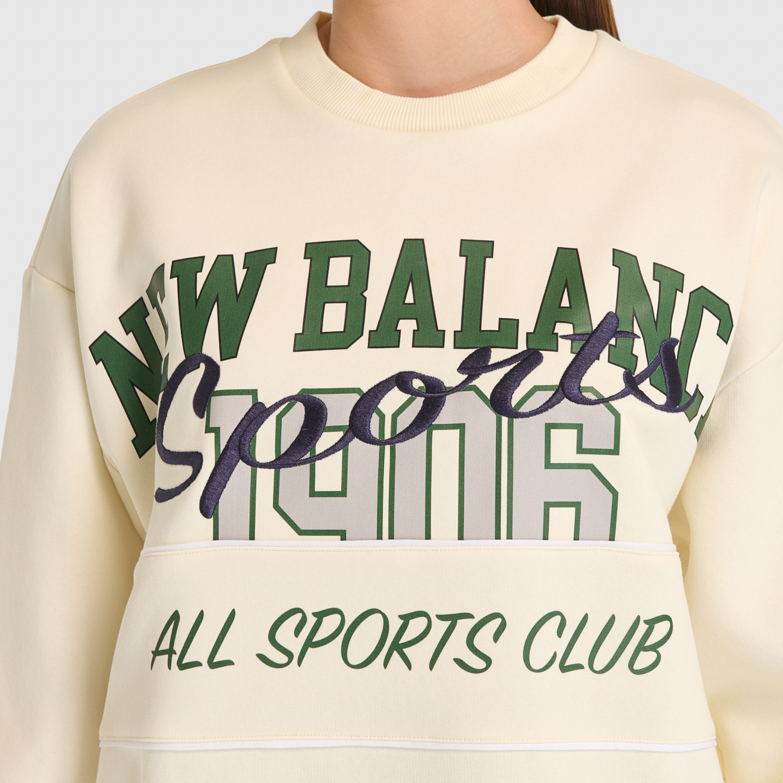 New Balance WNC3514 Bej Kadın Sweatshirt görsel 5