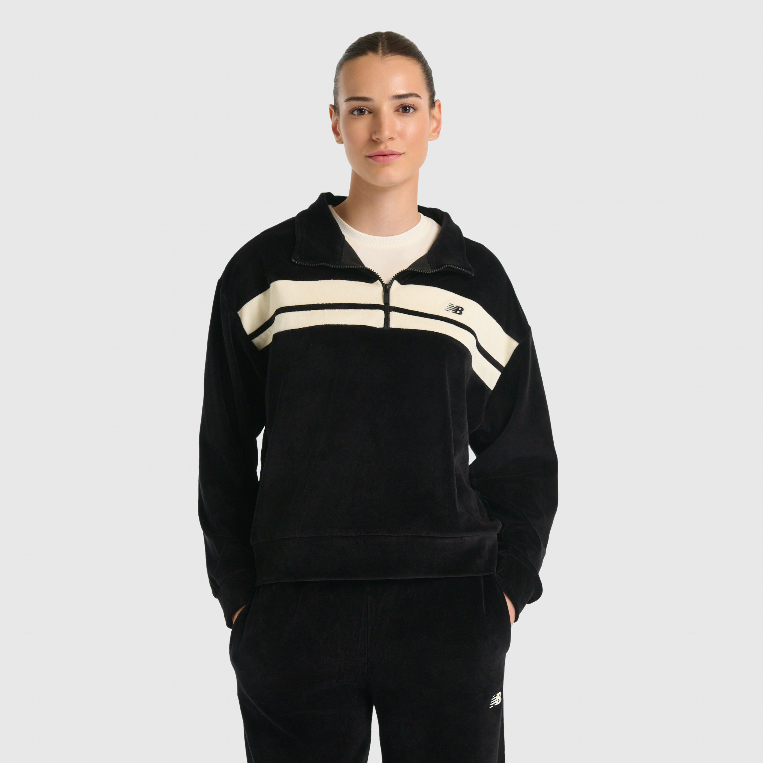 New Balance WNC3551 Kadın Sweatshirt görsel 2