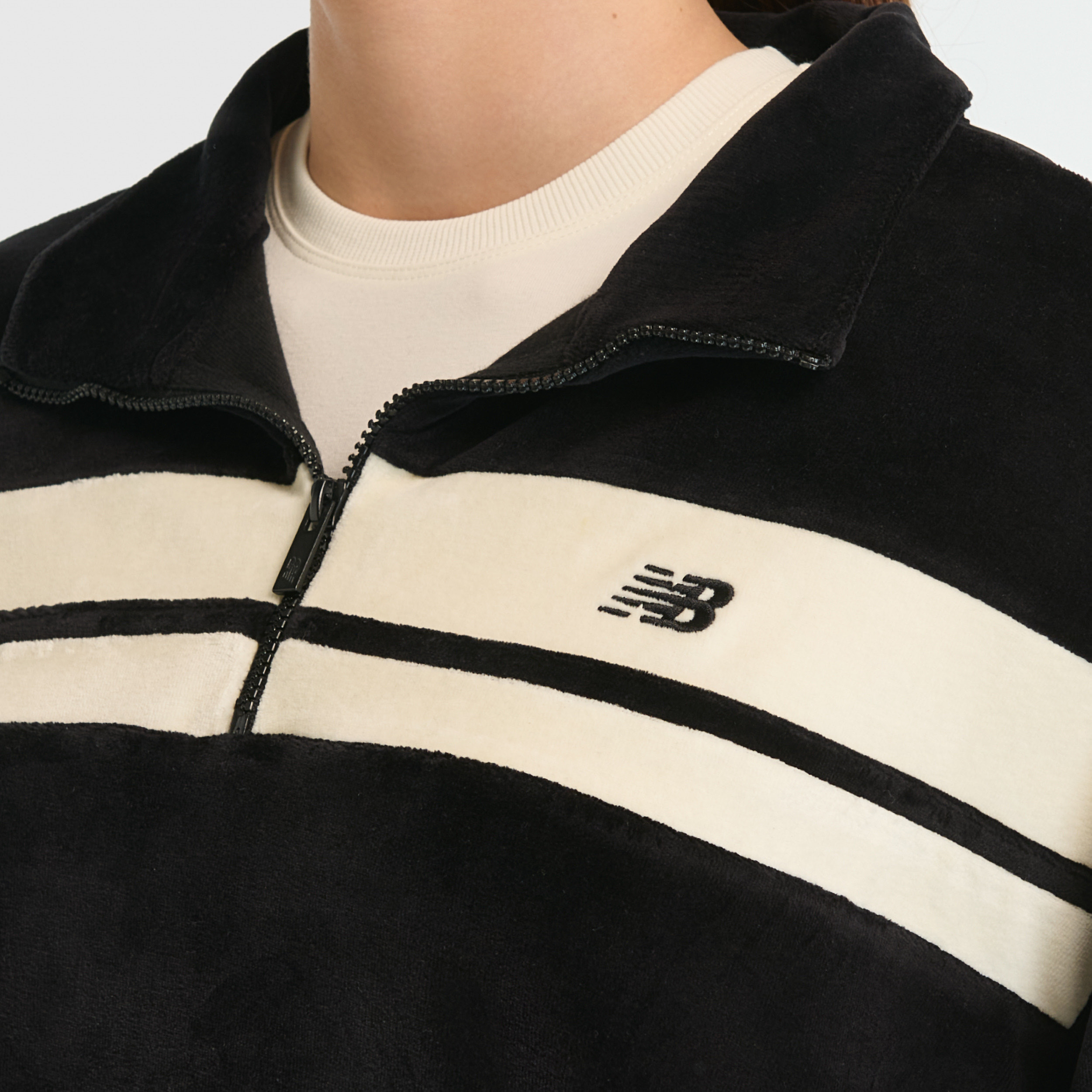 New Balance WNC3551 Kadın Sweatshirt görsel 5