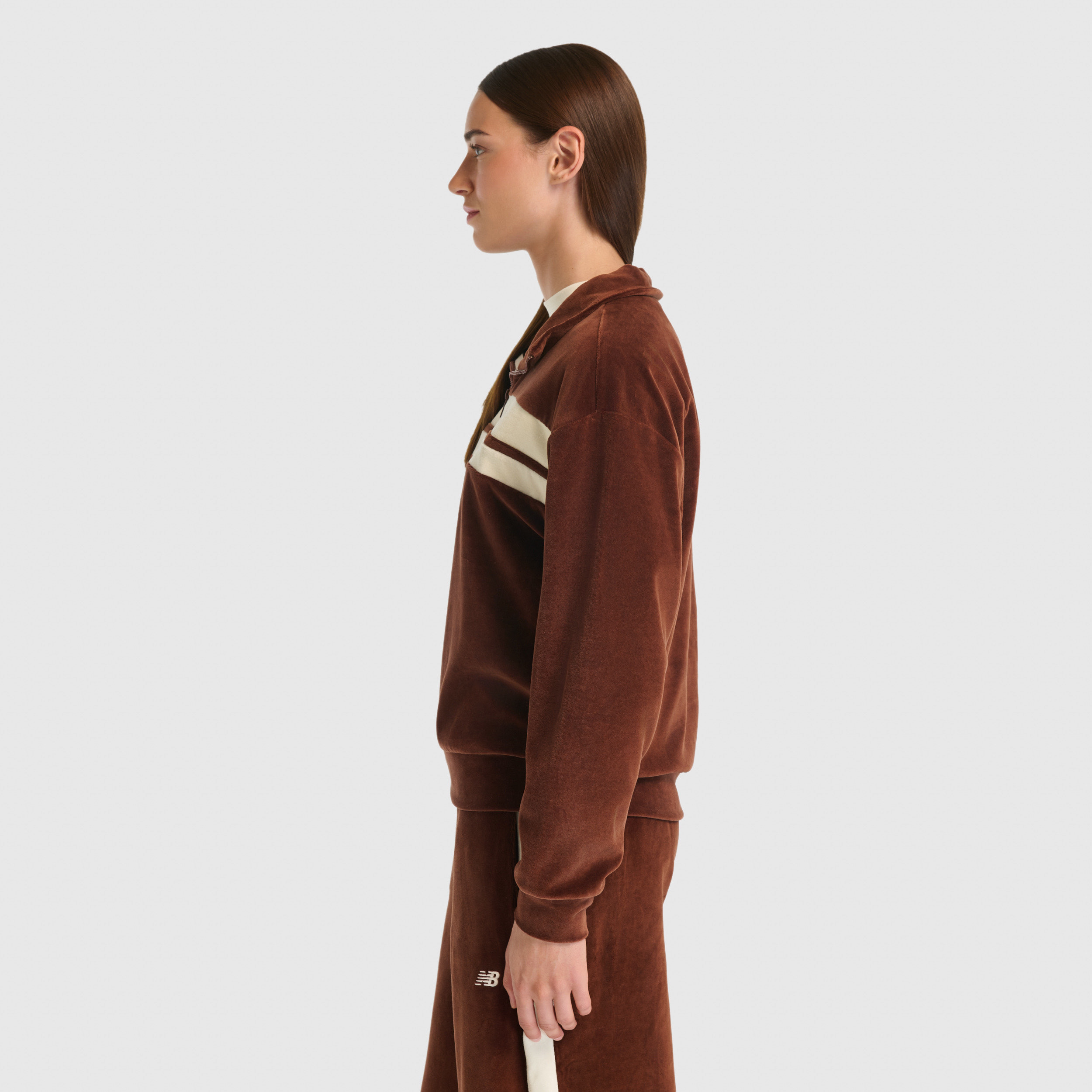 New Balance WNC3551 Kahverengi Kadın Sweatshirt görsel 3
