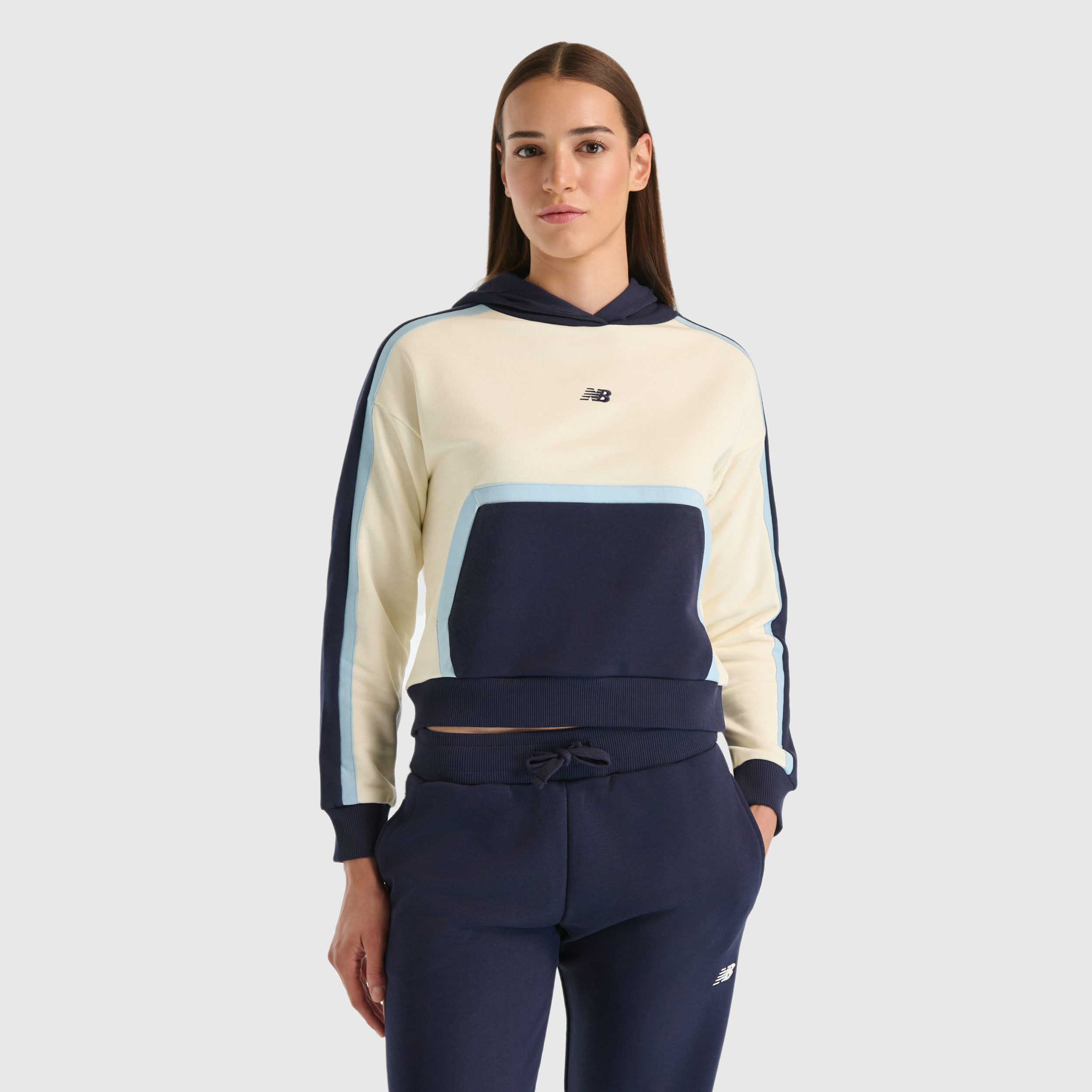New Balance WNH3511 Bej Kadın Sweatshirt