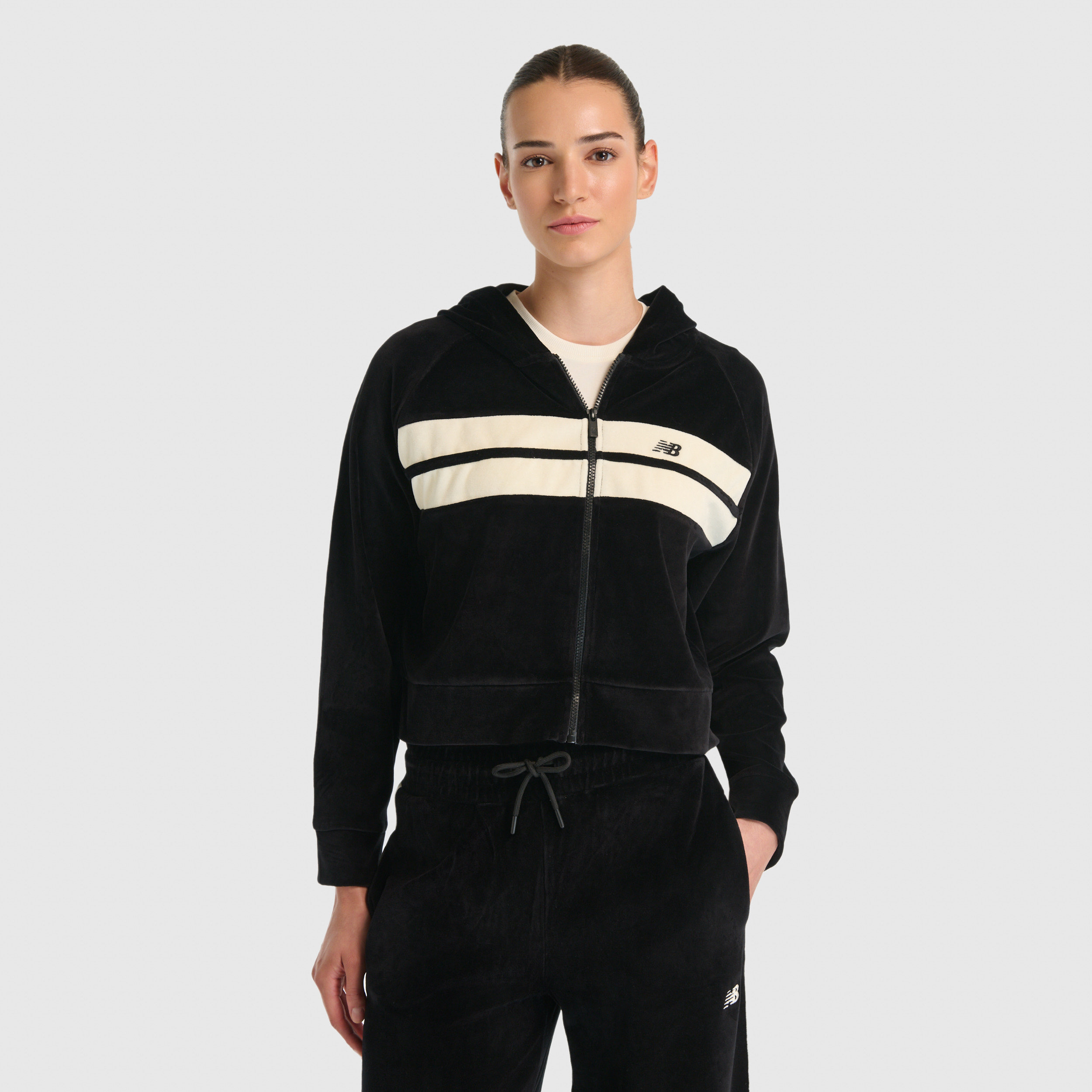 New Balance WNJ3506 Siyah Kadın Sweatshirt