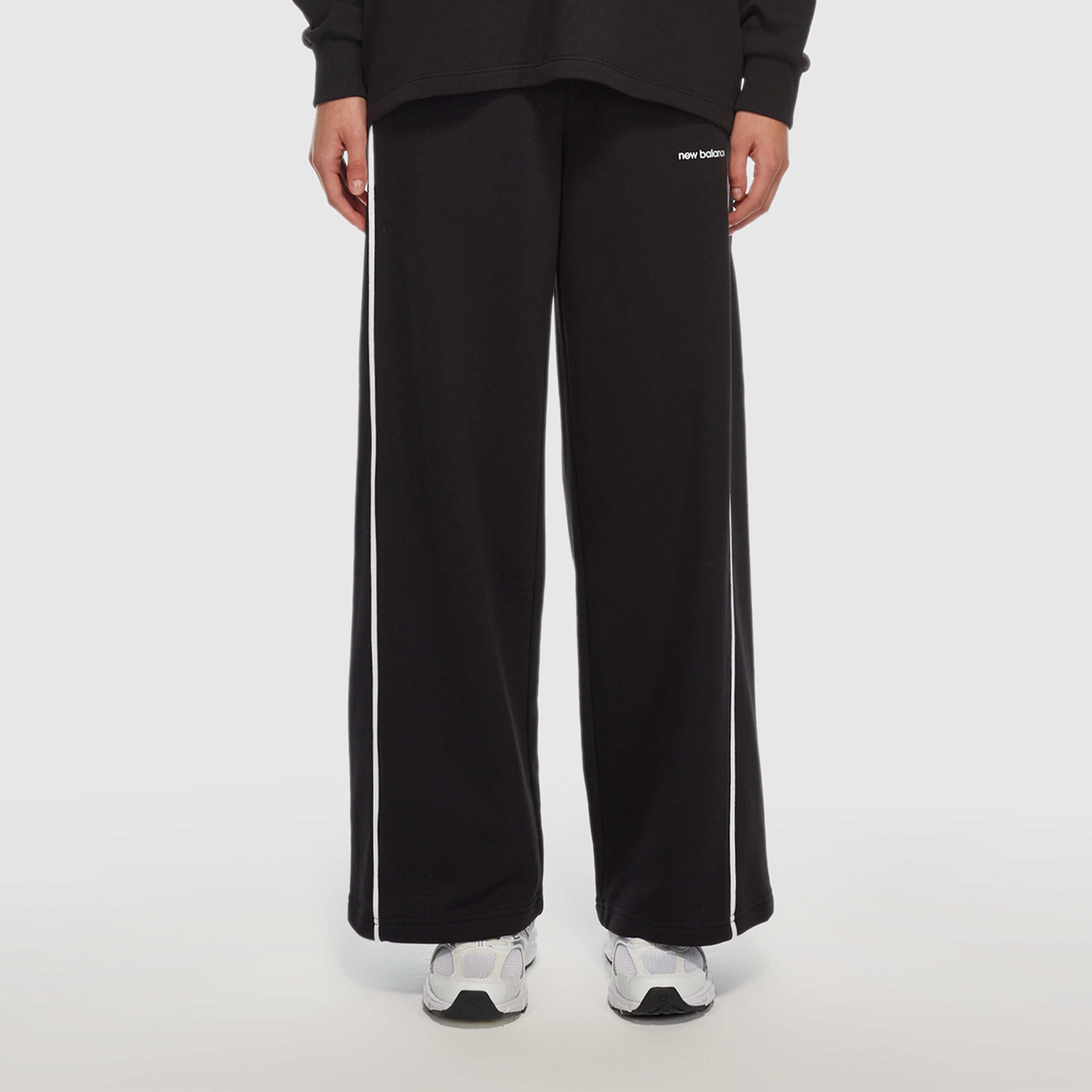 New Balance WNP3402 Siyah Kadın Eşofman Altı görsel 2