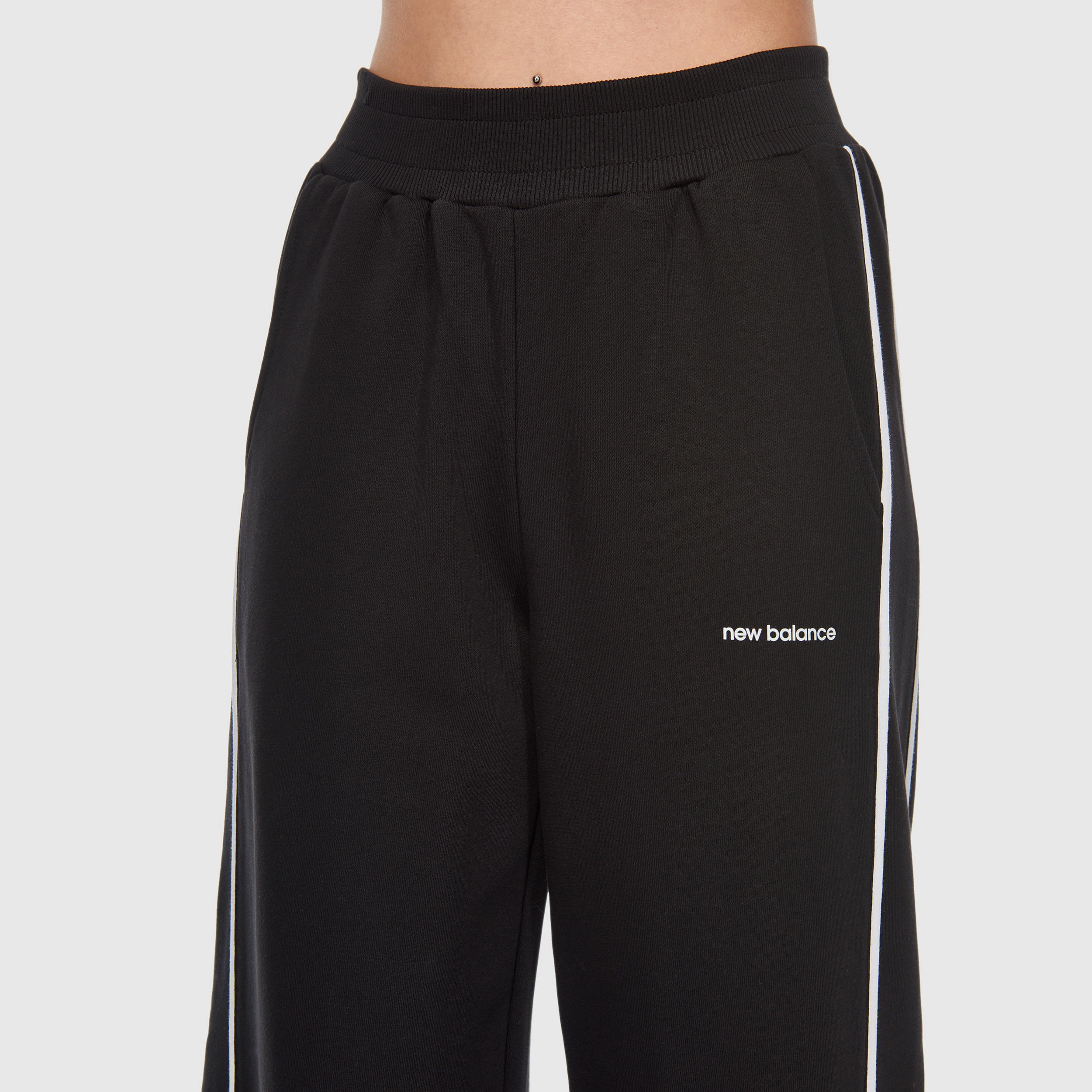 New Balance WNP3402 Siyah Kadın Eşofman Altı görsel 5