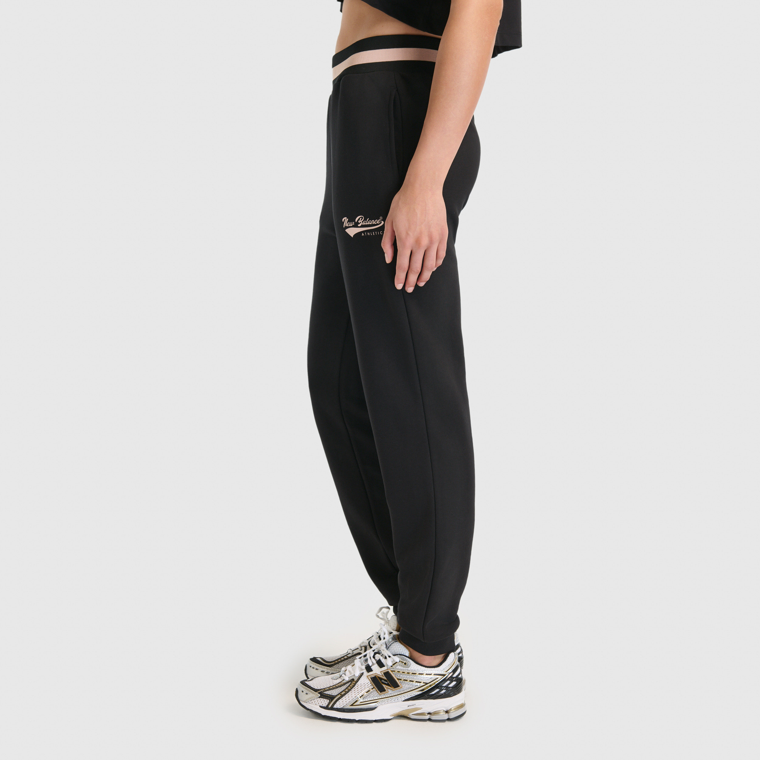 New Balance WNP3509 Siyah Kadın Eşofman Altı görsel 3
