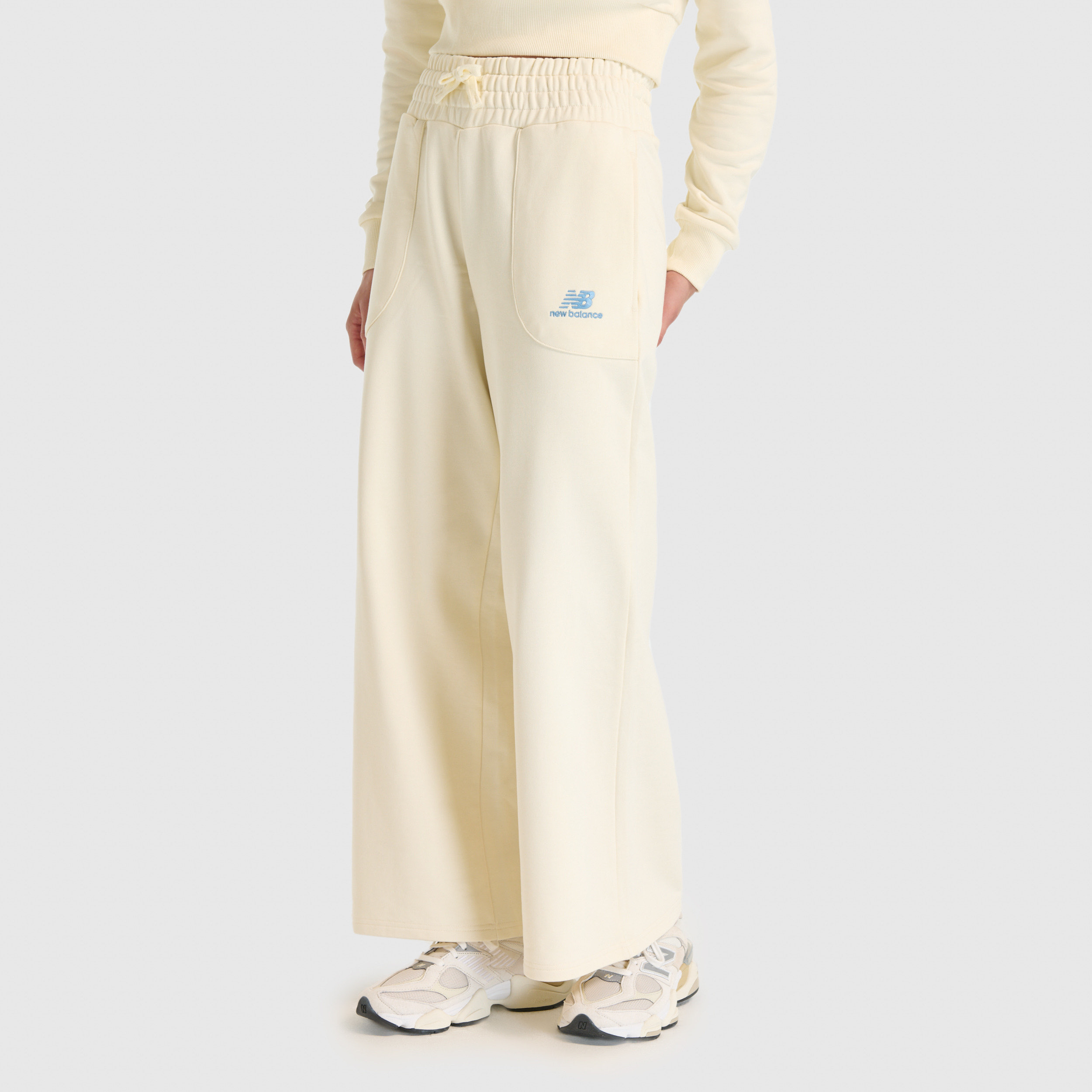 New Balance WNP3515 Bej Kadın Eşofman Altı görsel 2