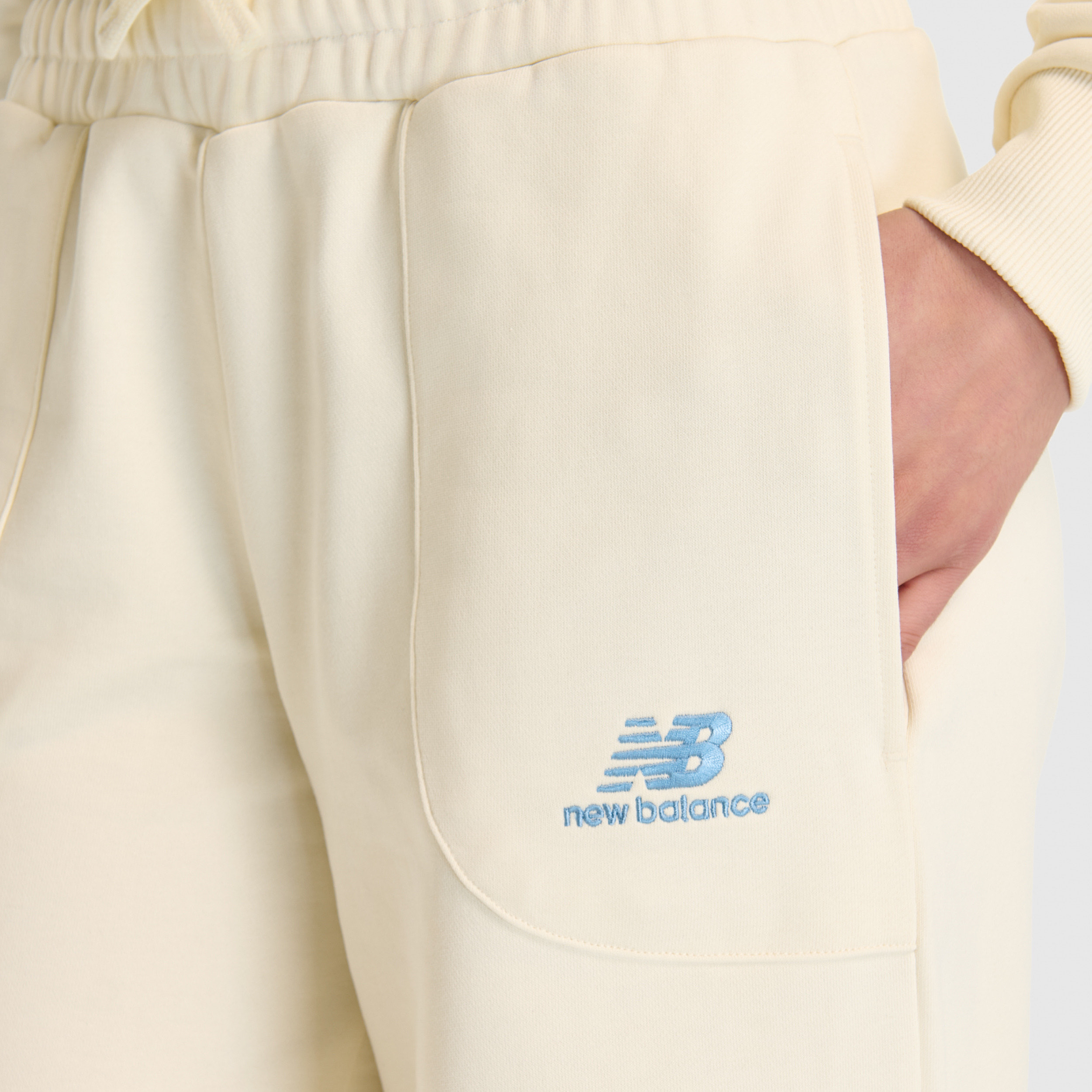 New Balance WNP3515 Bej Kadın Eşofman Altı görsel 5