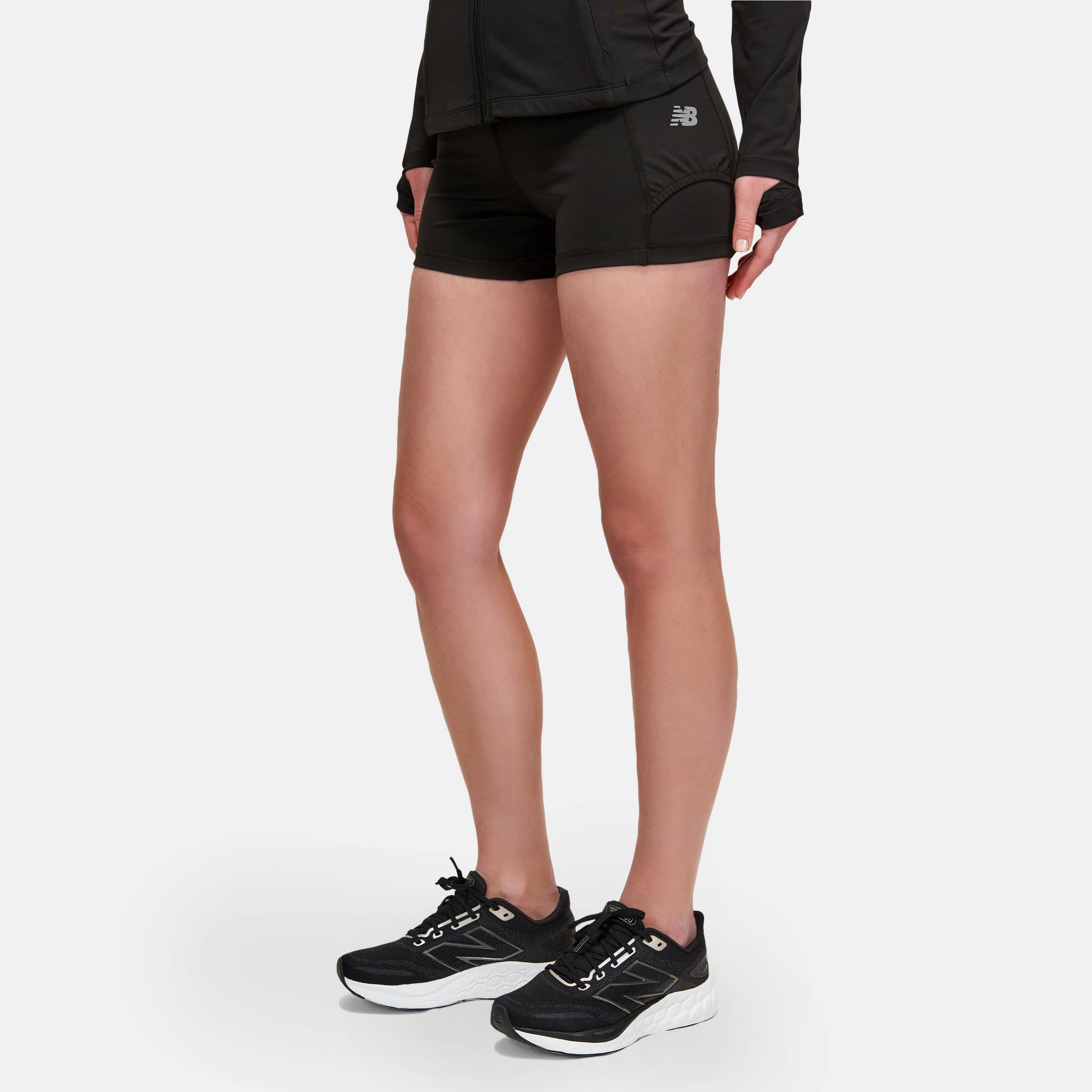 New Balance WNS1430 Siyah Kadın Şort görsel 2