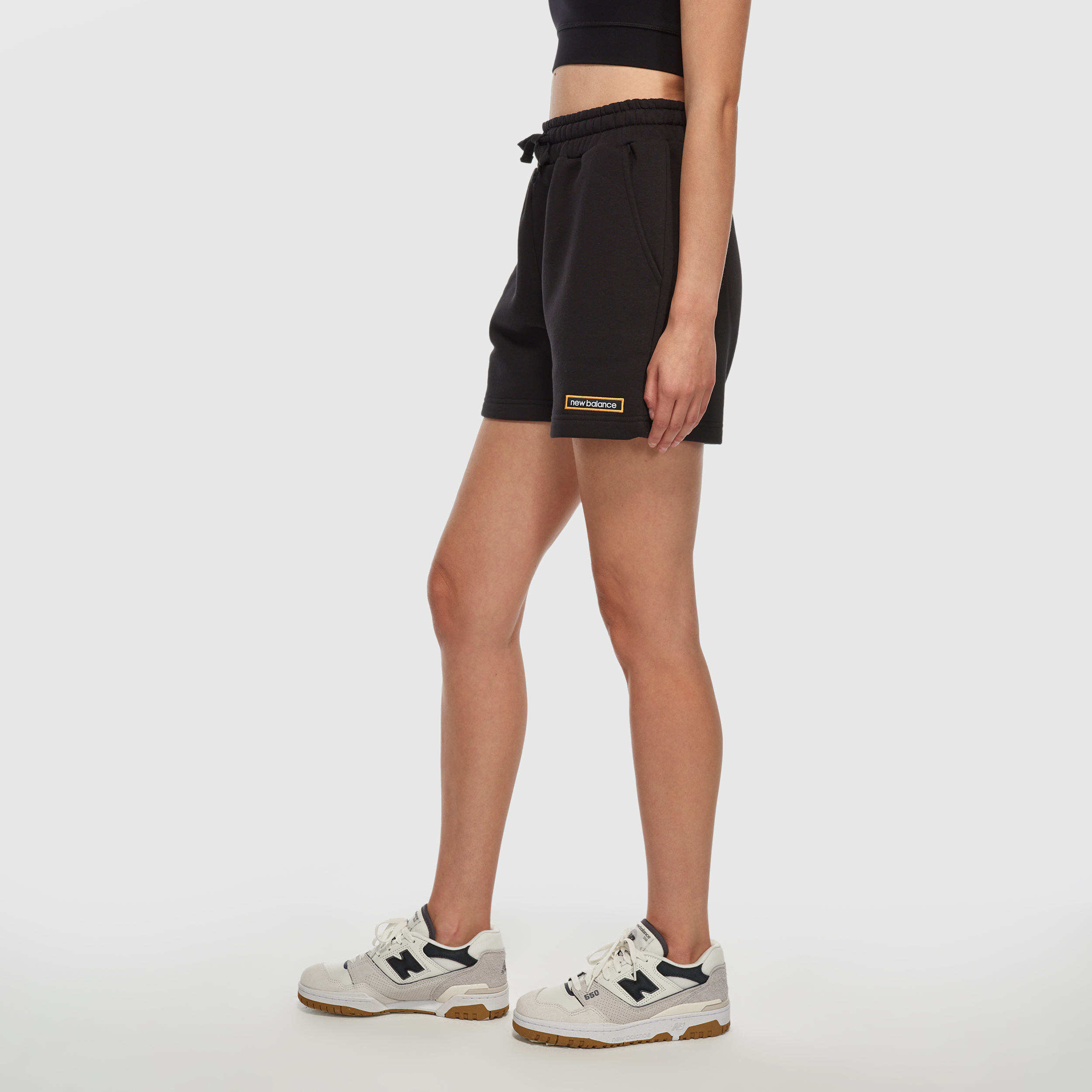 New Balance WNS3406 Siyah Kadın Şort görsel 3