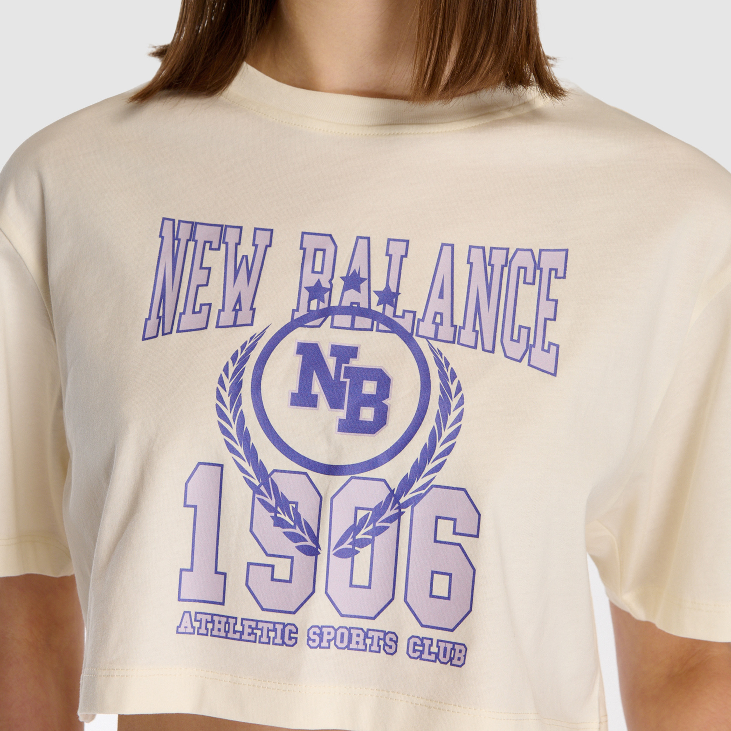New Balance WNT1501 Bej Kadın Tişört görsel 5