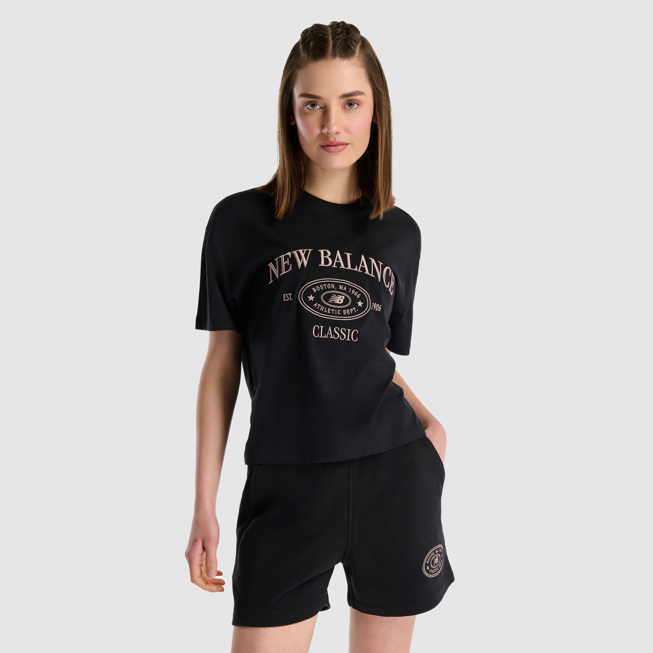 New Balance WNT1508 Siyah Kadın Tişört
