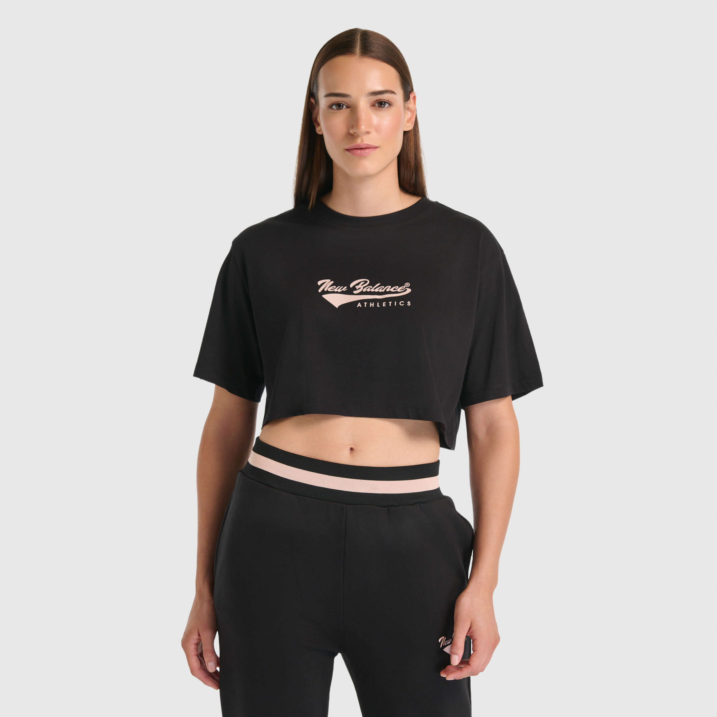 New Balance WNT3509 Siyah Kadın Tişört