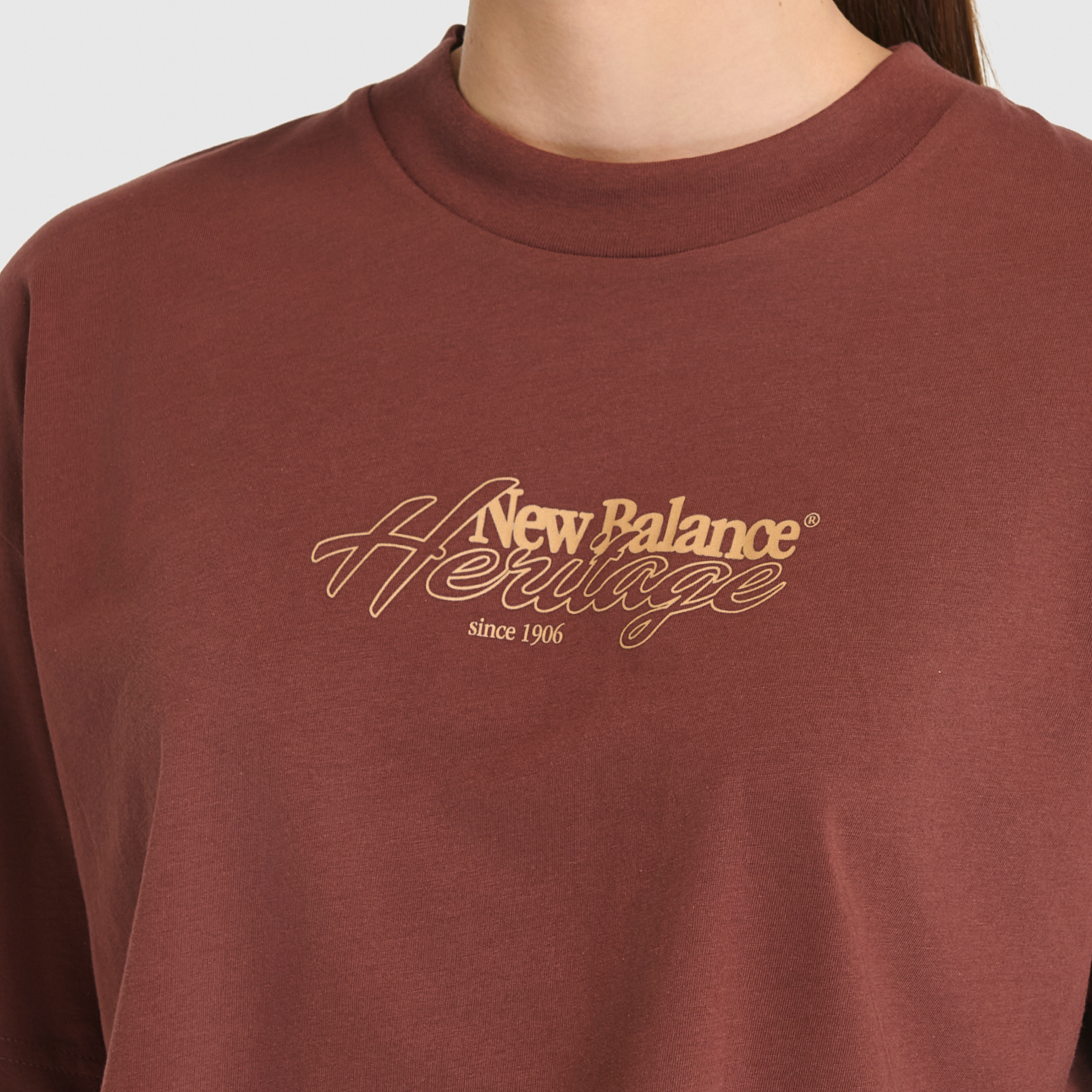 New Balance WNT3513 Kahverengi Kadın Tişört görsel 3