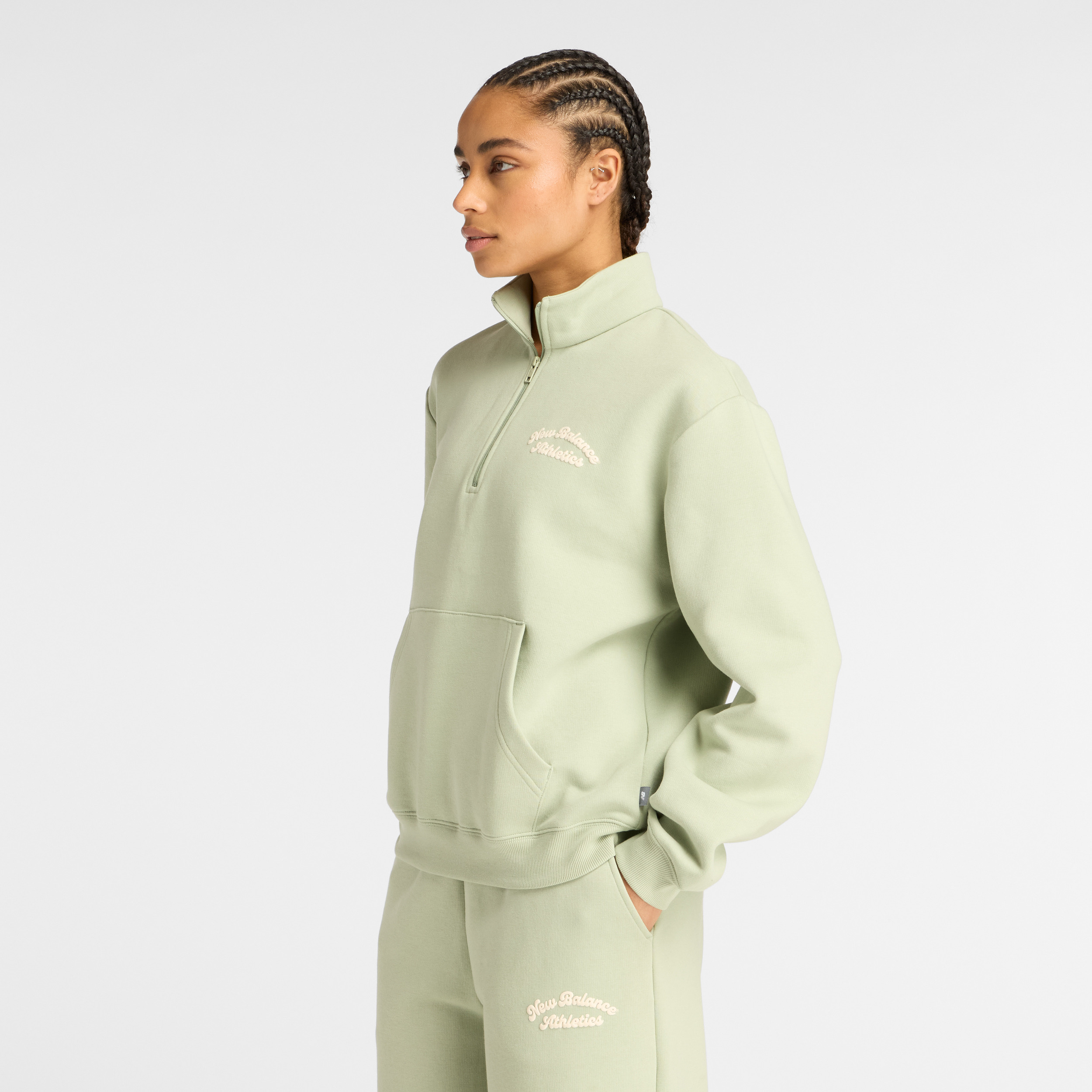 New Balance Yeşil Kadın Sweatshirt görsel 2