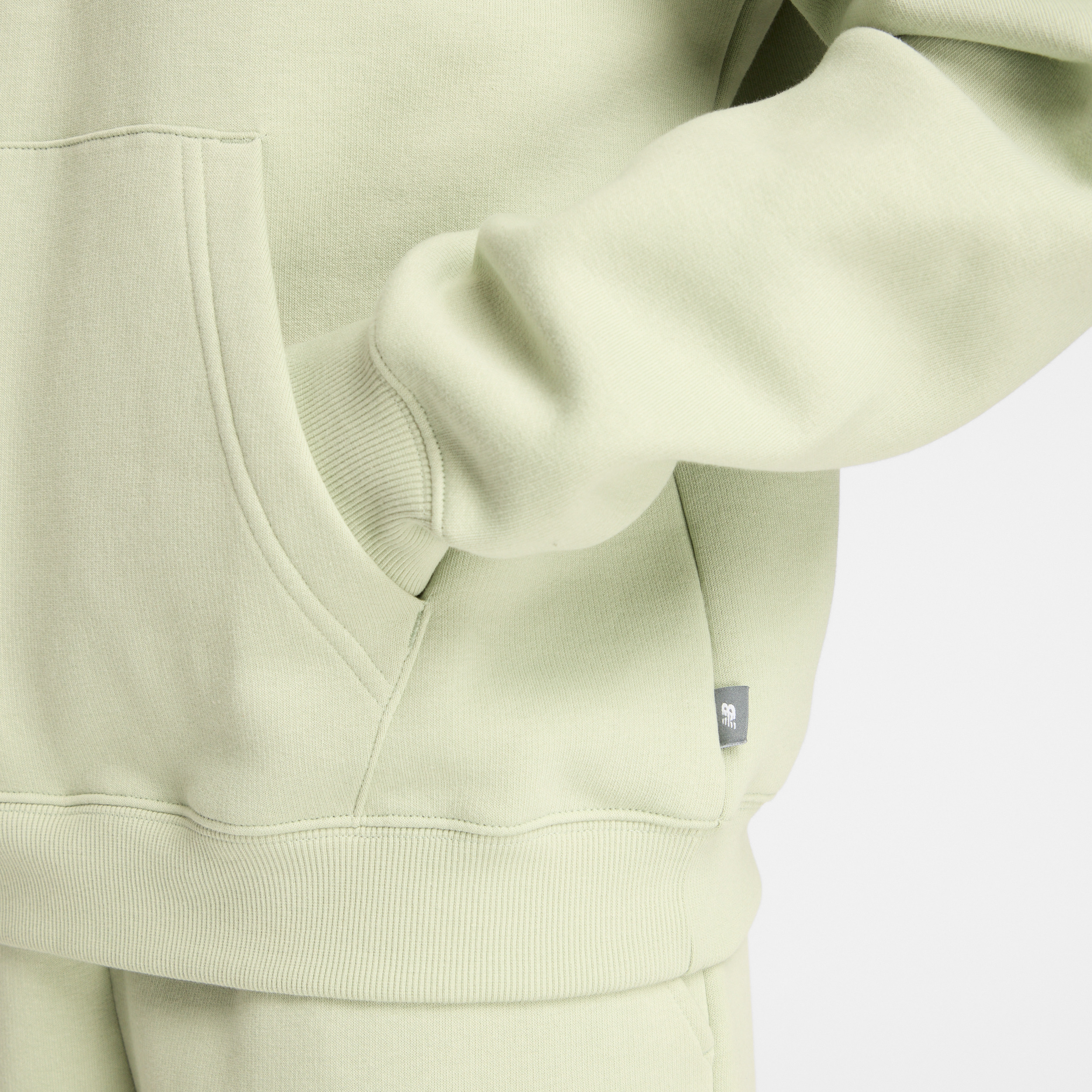 New Balance Yeşil Kadın Sweatshirt görsel 5